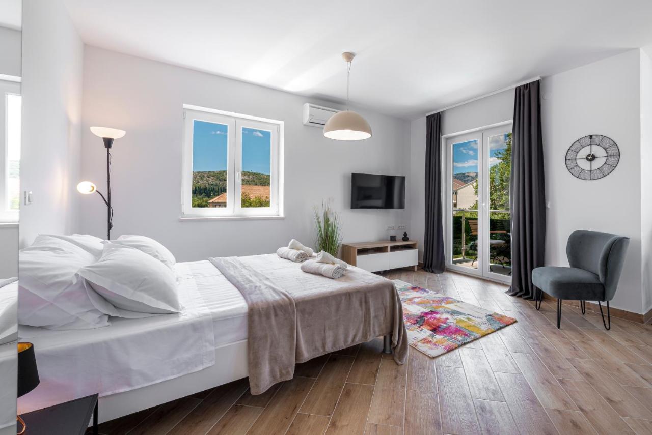 Villa Gold Residence 1 米利尼 外观 照片