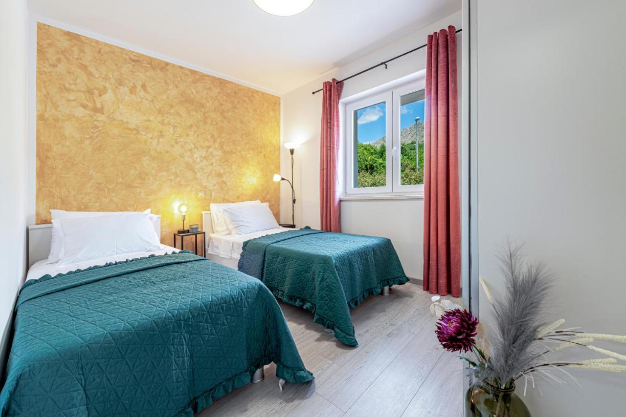 Villa Gold Residence 1 米利尼 外观 照片